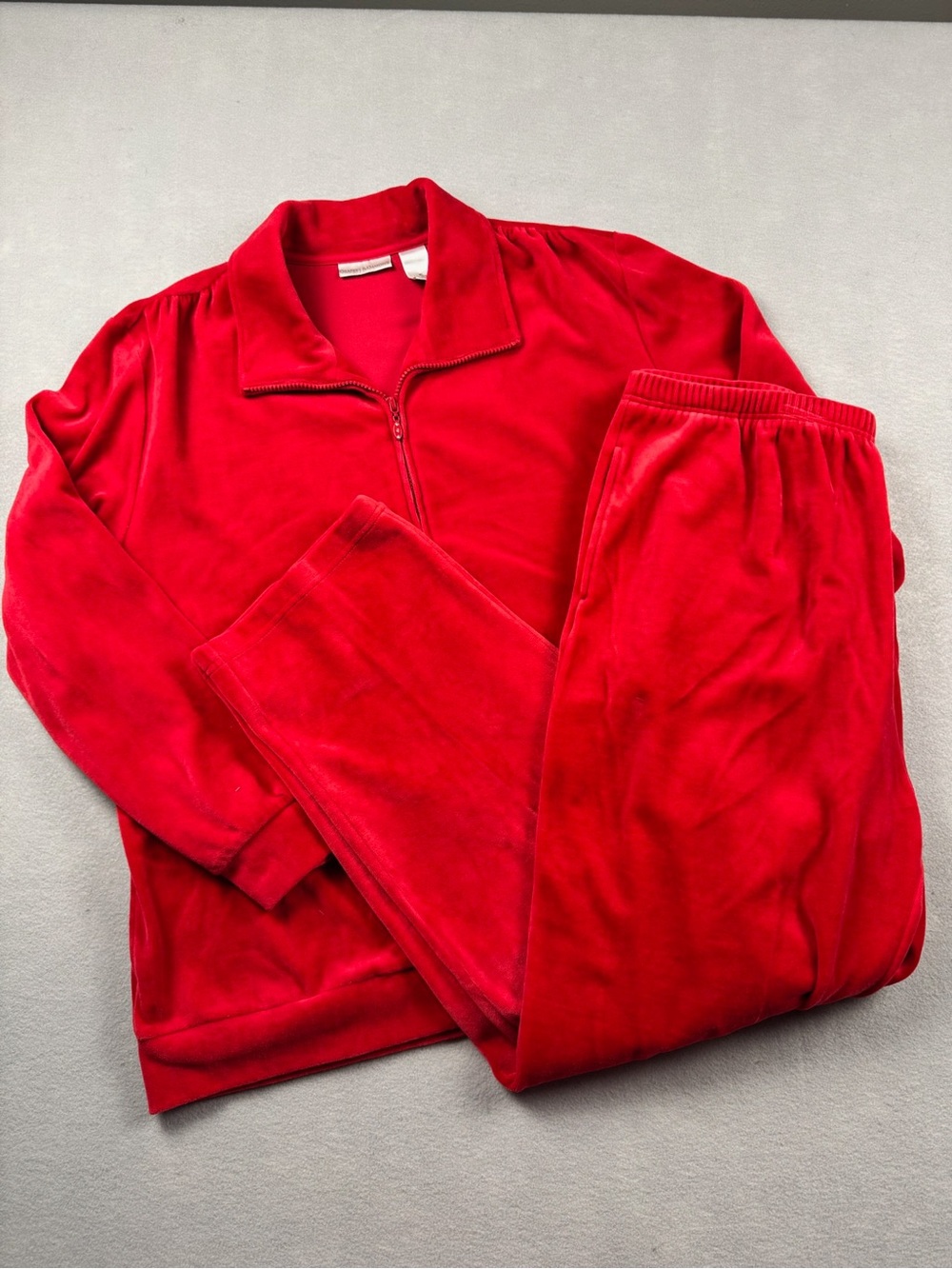 Drapers & Damons Red Velour 2 Piece Jogger Set Size XLARGE Sporty Matching Y2K